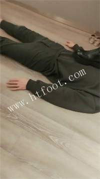 uxsi43j23nq.jpg