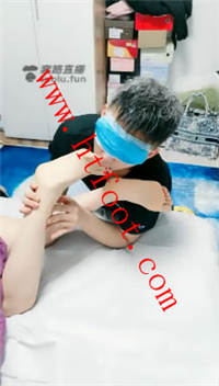 avdjbal4ffn.jpg