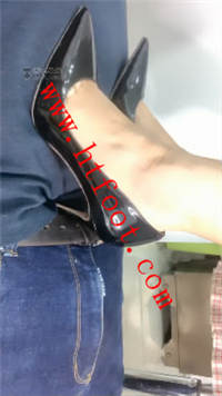 cwkmclxly3a.jpg