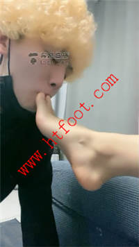 hkf5sunxxbz.jpg