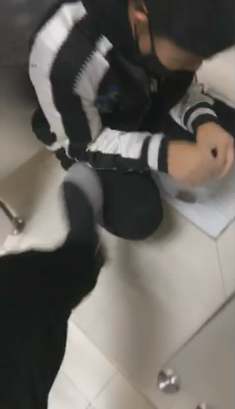 ihjfjgmn4at.jpg