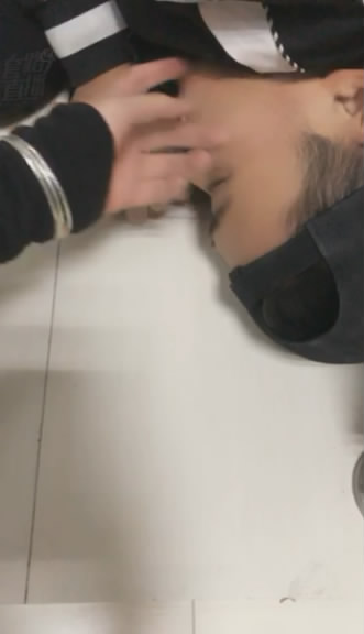 0fowxo5eho2.jpg