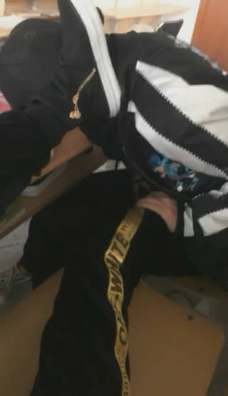 0nr4vyt0pjb.jpg
