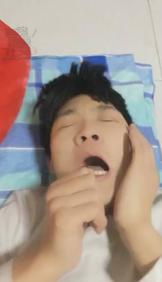 kix2bdfvafr.jpg