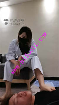 n3c54dm1hxx.jpg