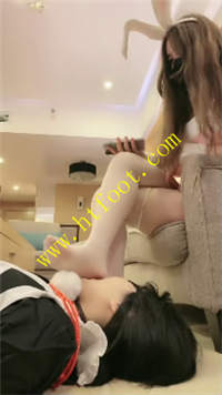41m03uapuae.jpg