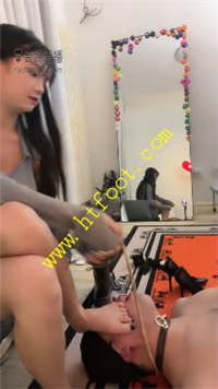 c1hbxrrobvk.jpg