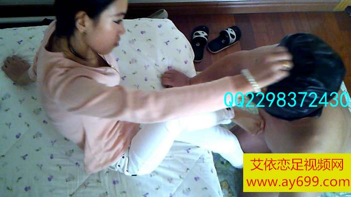 02bec02hix1.jpg