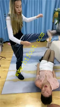 0rjwiv3nfyr.jpg