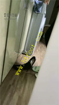 cf1ckxzuqu2.jpg