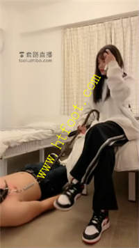 fhl2wmrson4.jpg