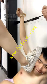 50g3ismv2gr.jpg