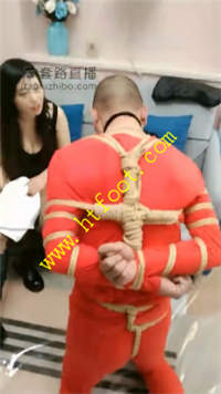 rrxxhzkfxcu.jpg