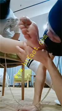 lpac1ukuqb2.jpg