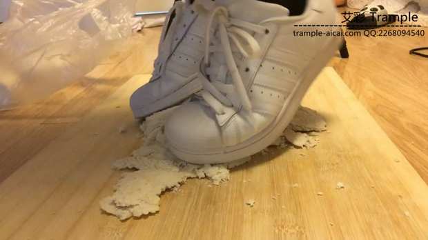 ji0crlm2oxg.jpg