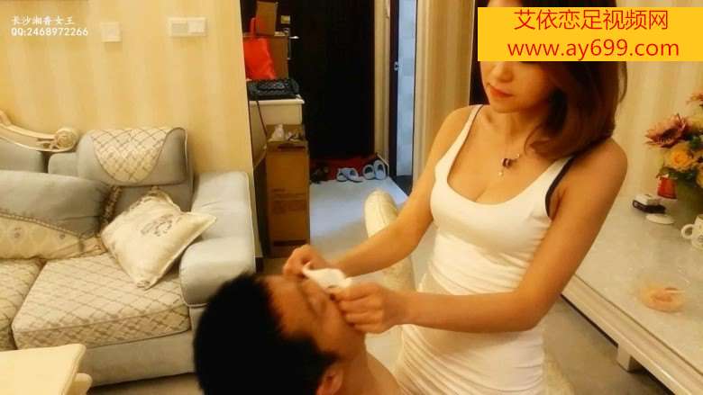 2qledaxfu24.jpg