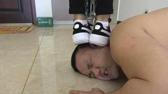 slhn2a0nxyo.jpg