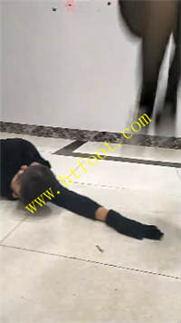 n4zj1vrbbc1.jpg