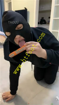 oydg1yai31y.jpg