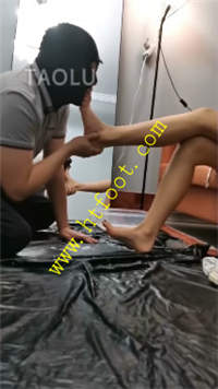dpwpuao1lr0.jpg