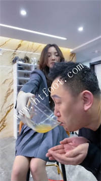 r5pye4tscrw.jpg