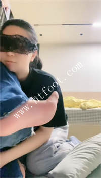 z22vy1iv14j.jpg