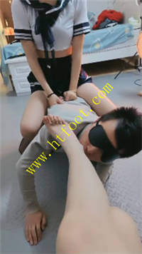 vefwvndxfx0.jpg