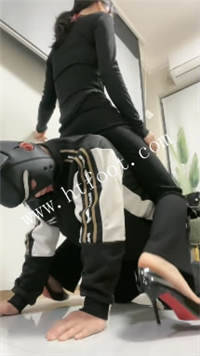bc1maiqnhx4.jpg