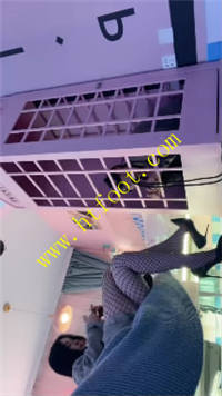 0db4k033bp0.jpg