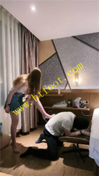 abgl0kzpcim.jpg