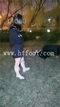 hoot333j3j4.jpg