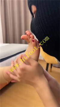 v1mnkue55y4.jpg