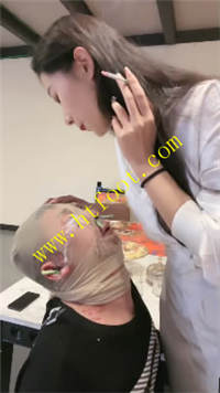 vl4er0y2f44.jpg