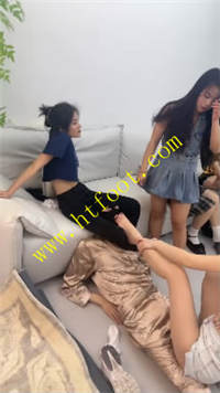 kjnf0af20mc.jpg