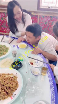 bsjfchyj0ft.jpg