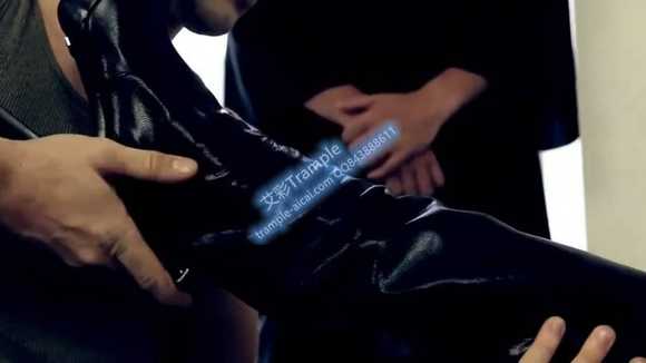 zbludr1xwoc.jpg