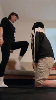 cr2haczgq55.jpg
