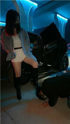 wz2i2m4svs5.jpg