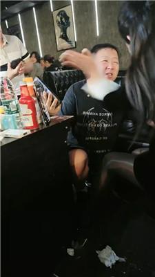 hnigoqcl0sz.jpg