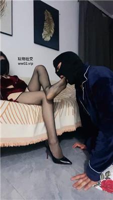 2l43gyemqki.jpg