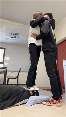 j1x0v0phtoc.jpg