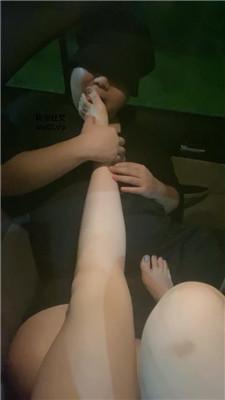 iq4yv2jio31.jpg