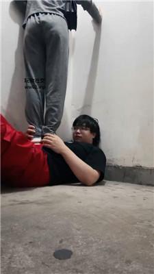 13anojhdlwb.jpg