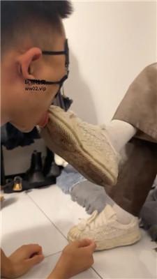 egam5q5vxh2.jpg