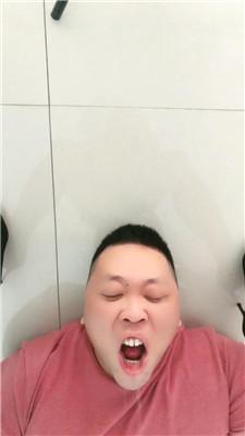 eqpu4j5axrf.jpg