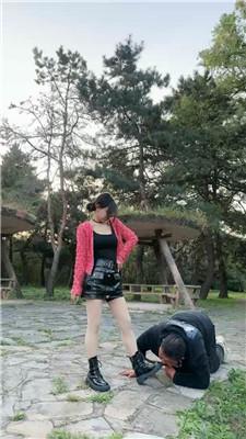d40ywj1icdl.jpg