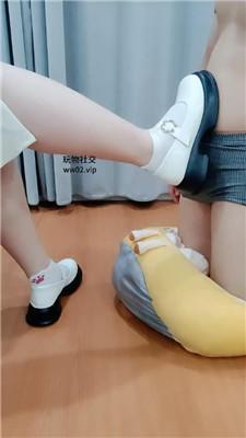 ebw3vvzp4nf.jpg
