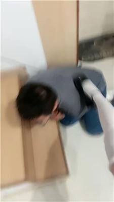 1eiuldukymt.jpg