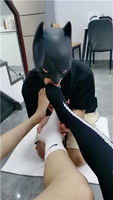 52vp4rc4i45.jpg