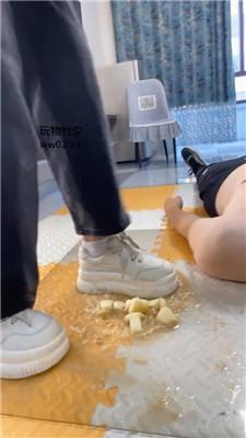 24d0vyrbqxl.jpg